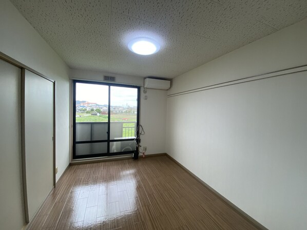 ハッピーバード市川の物件内観写真